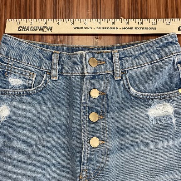 Zara high waisted button fly shorts size 2 - Picture 5 of 7